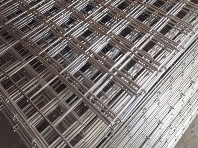 不銹鋼焊接網(wǎng)片 不銹鋼焊接網(wǎng)片