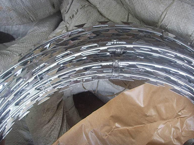 刀片刺繩 刀片刺繩